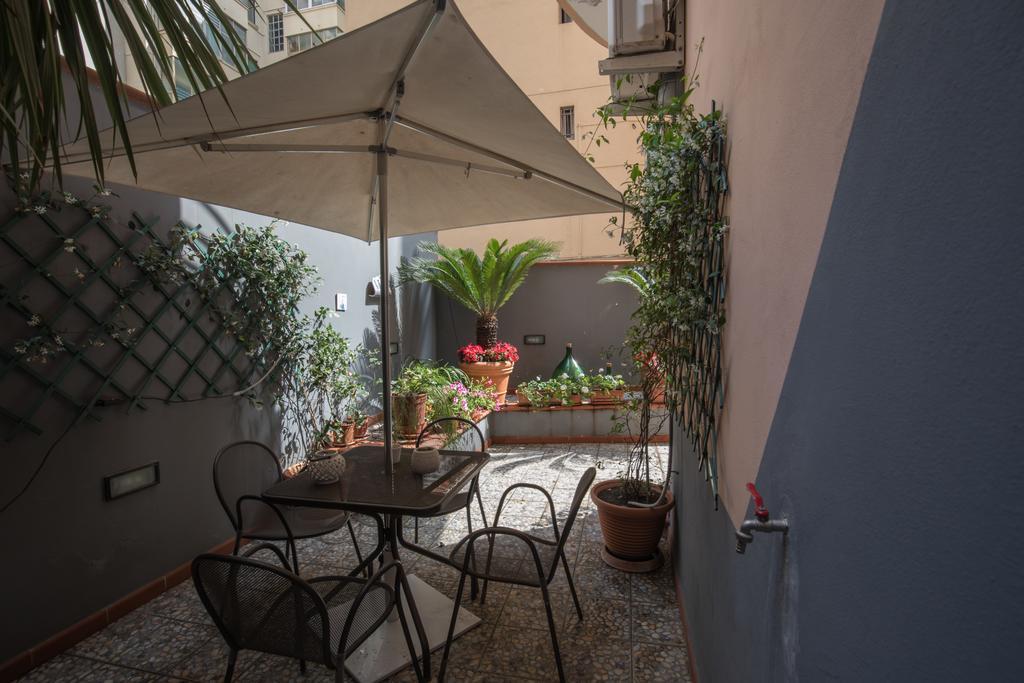 B&B Civico Cinque Salerno Buitenkant foto